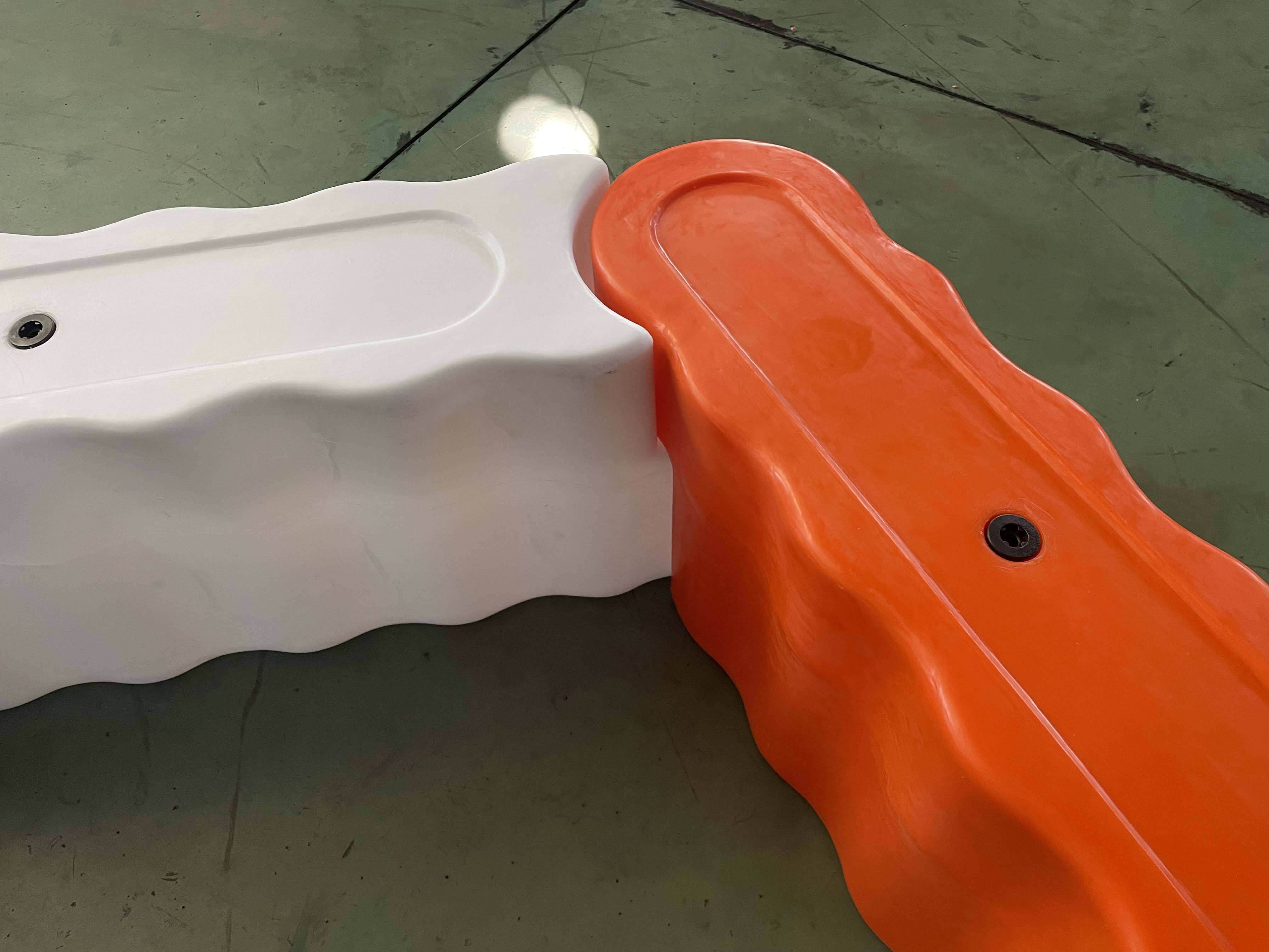 (RP-KBRM1) 1400x300x500mm rotomolded karting barrier